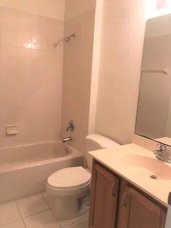 $2,650 | 810 Marina Del Ray Lane, Unit 7, West Palm Beach, FL 33401