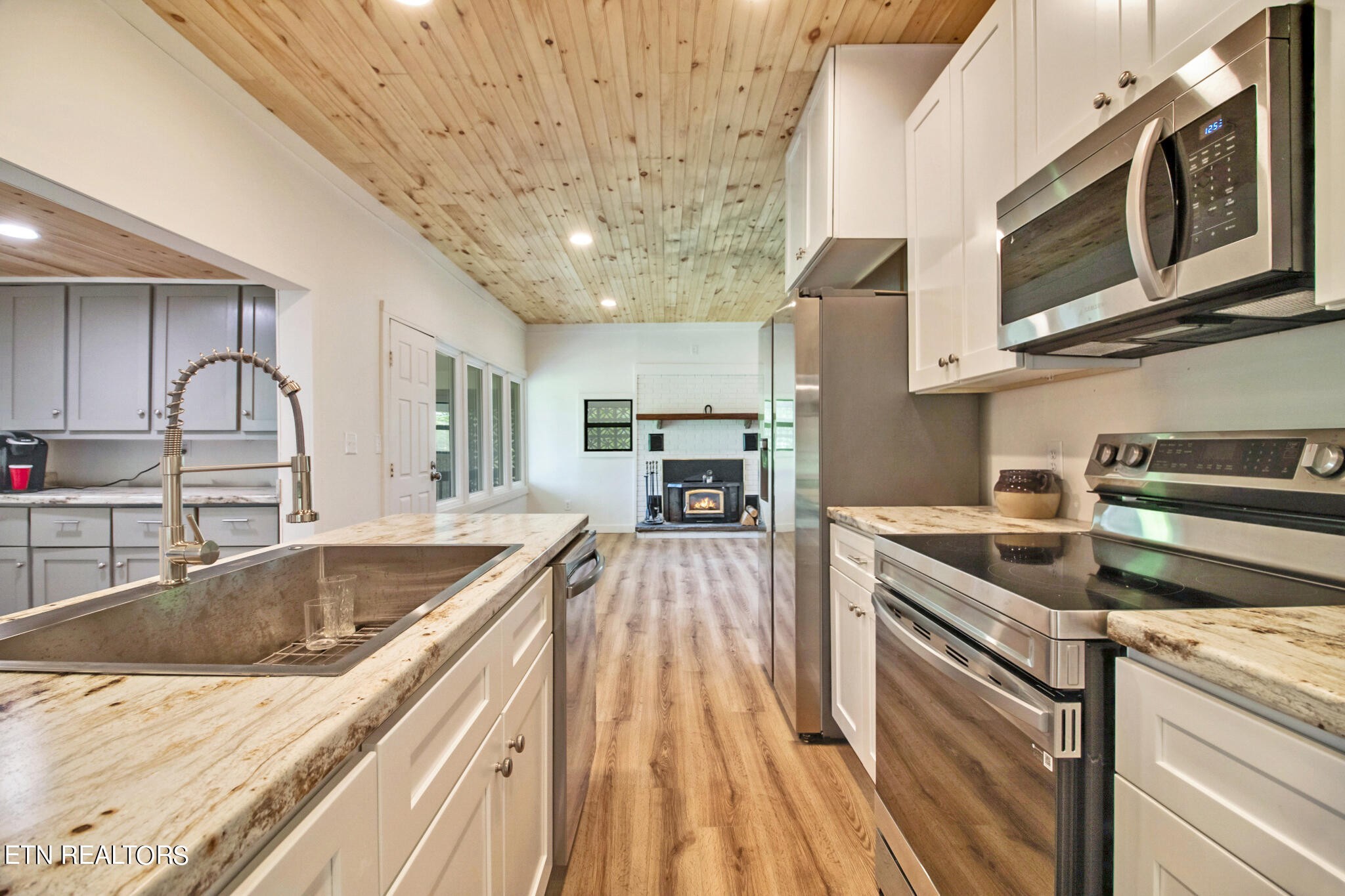 2424 Rotten Fork Road Pall Mall, TN 38577 - Photo 20 of 43 Gallery Image 20
