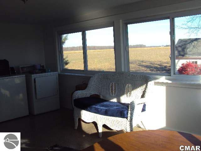 5141 South Baldwin Road Ithaca, MI 48847 - Photo 5 of 25 1769219-4.JPG