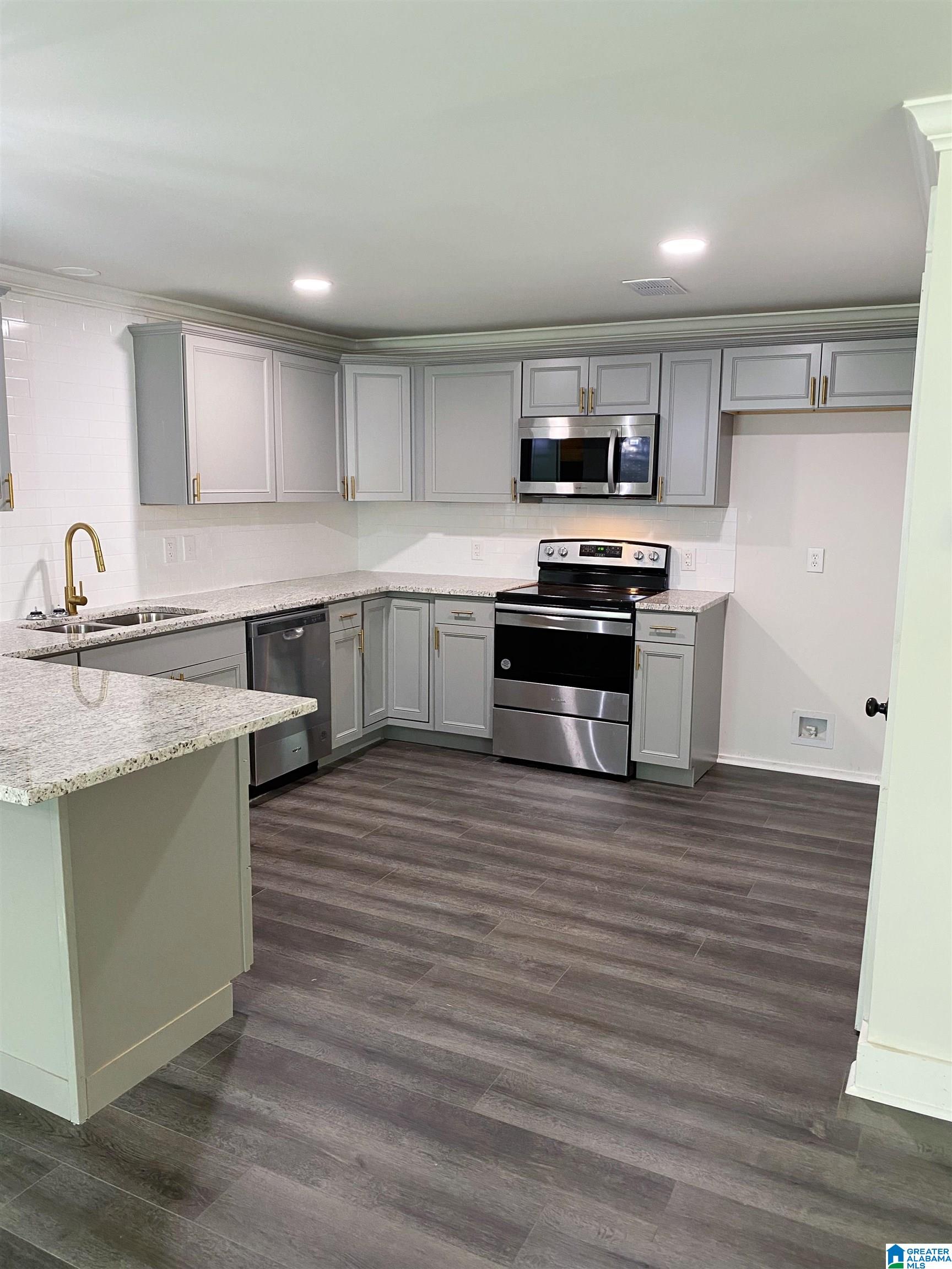 268 Seloca Road Warrior, AL 35180 - Photo 4 of 16