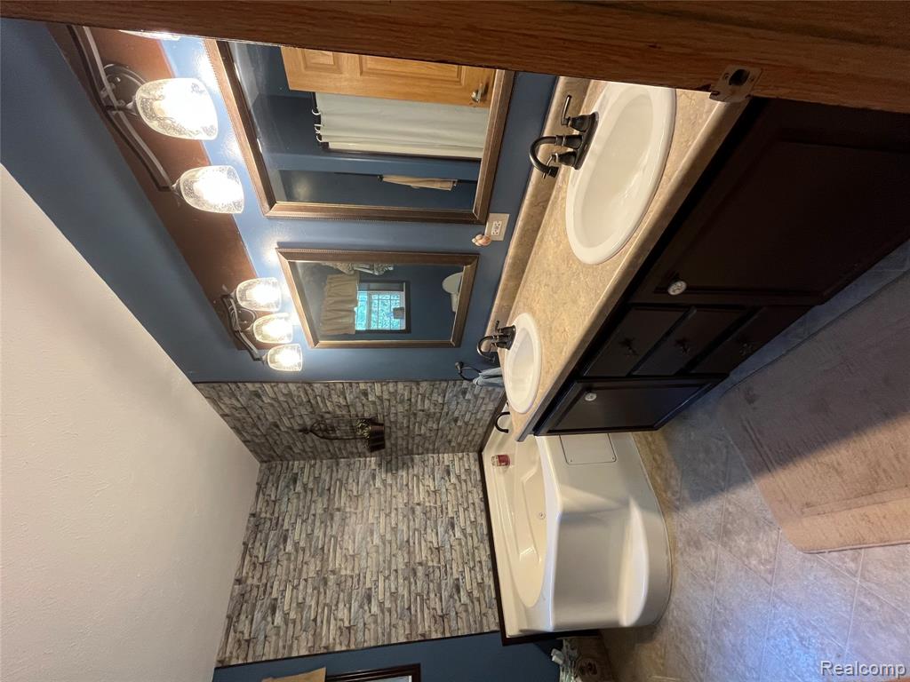 28524 Elwell Road Belleville, MI 48111 - Photo 48 of 84