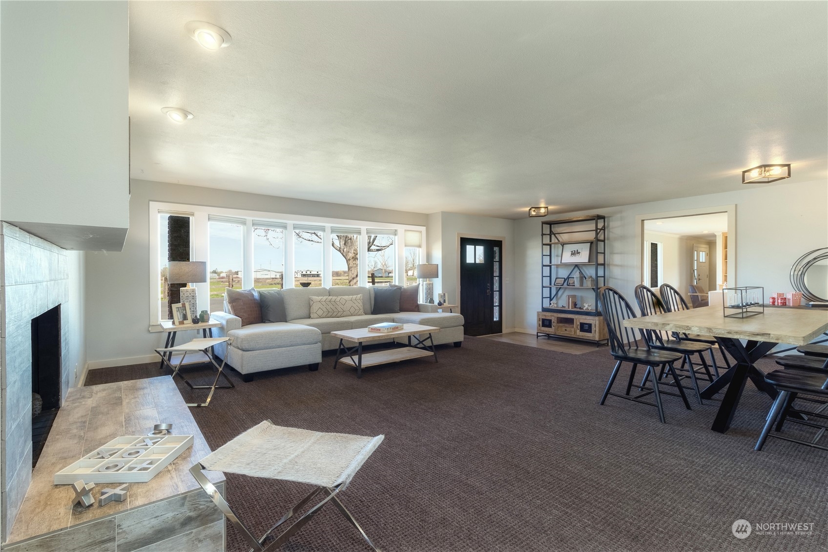 1479 Spring Branch Road Walla Walla, WA 99362 - Photo 11 of 40 a living room with furniture and a fireplace