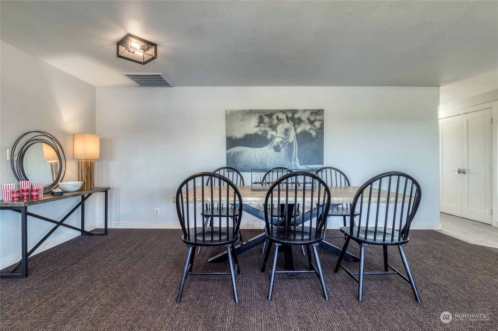 1479 Spring Branch Road Walla Walla, WA 99362 - Photo 13 of 40 a view of a livingroom with furniture and wooden floor