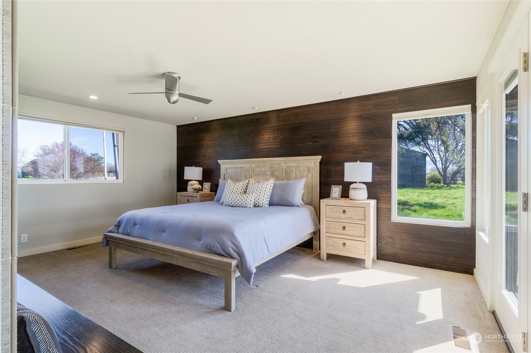 1479 Spring Branch Road Walla Walla, WA 99362 - Photo 14 of 40 a bedroom with a bed and a dresser