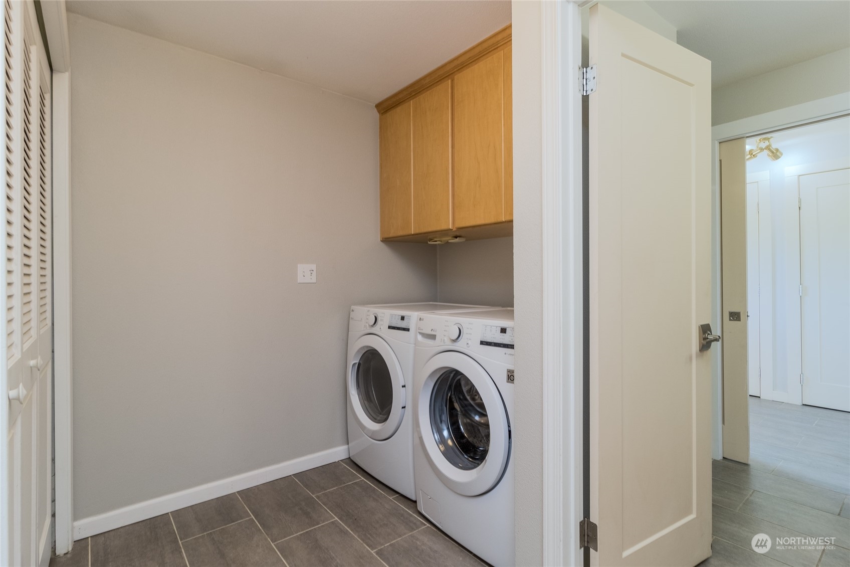 1479 Spring Branch Road Walla Walla, WA 99362 - Photo 30 of 40 a utility room with dryer and washer