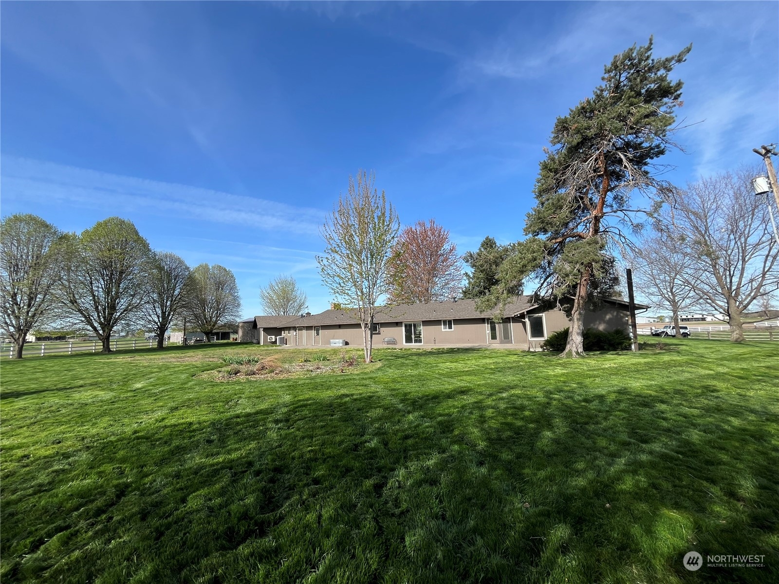 1479 Spring Branch Road Walla Walla, WA 99362 - Photo 32 of 40 a view of an outdoor space and yard
