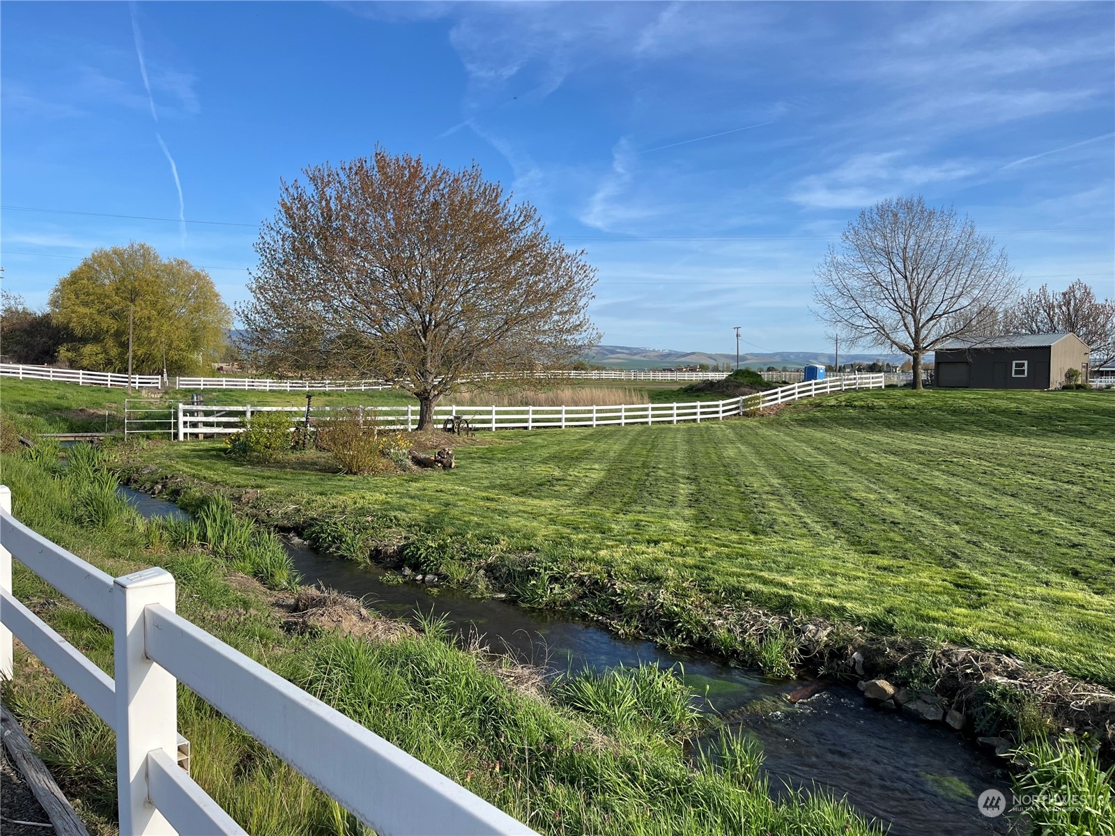 1479 Spring Branch Road Walla Walla, WA 99362 - Photo 39 of 40 a view of a garden with an outdoor space