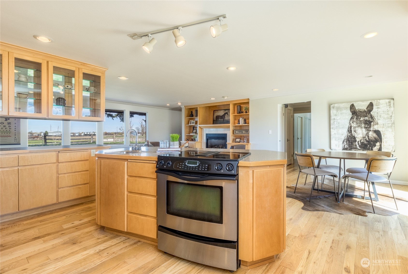1479 Spring Branch Road Walla Walla, WA 99362 - Photo 9 of 40 a kitchen with stainless steel appliances granite countertop a stove and a sink
