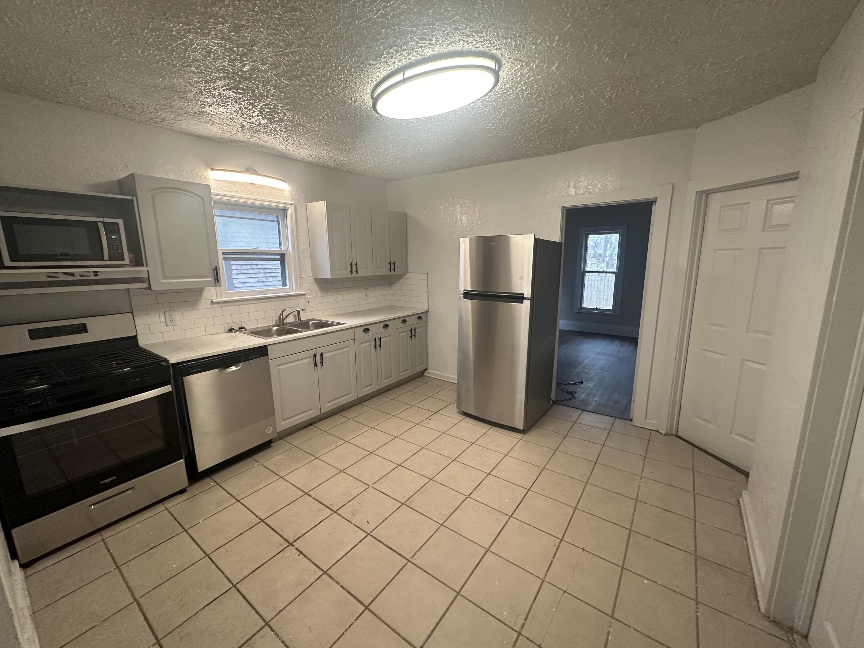 415 Ranney Street Kalamazoo, MI 49001 - Photo 3 of 18 Photo Nov 01 2024, 11 59 11 AM
