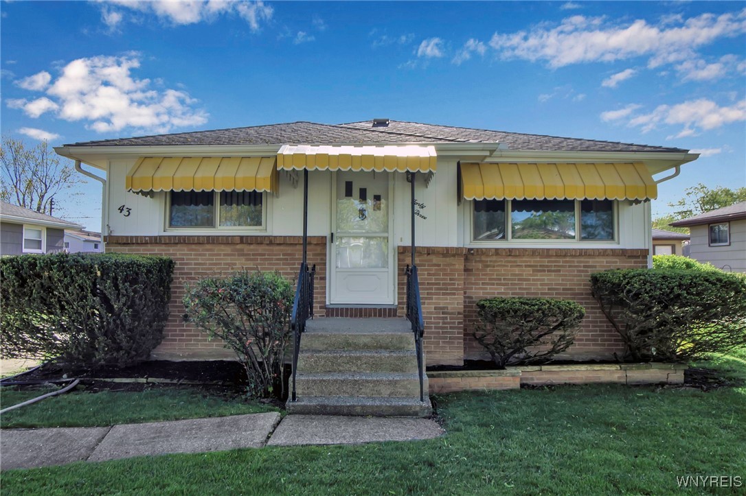 43 Randy Way Cheektowaga, NY 14227 - Photo 1 of 1 Gallery Image 1