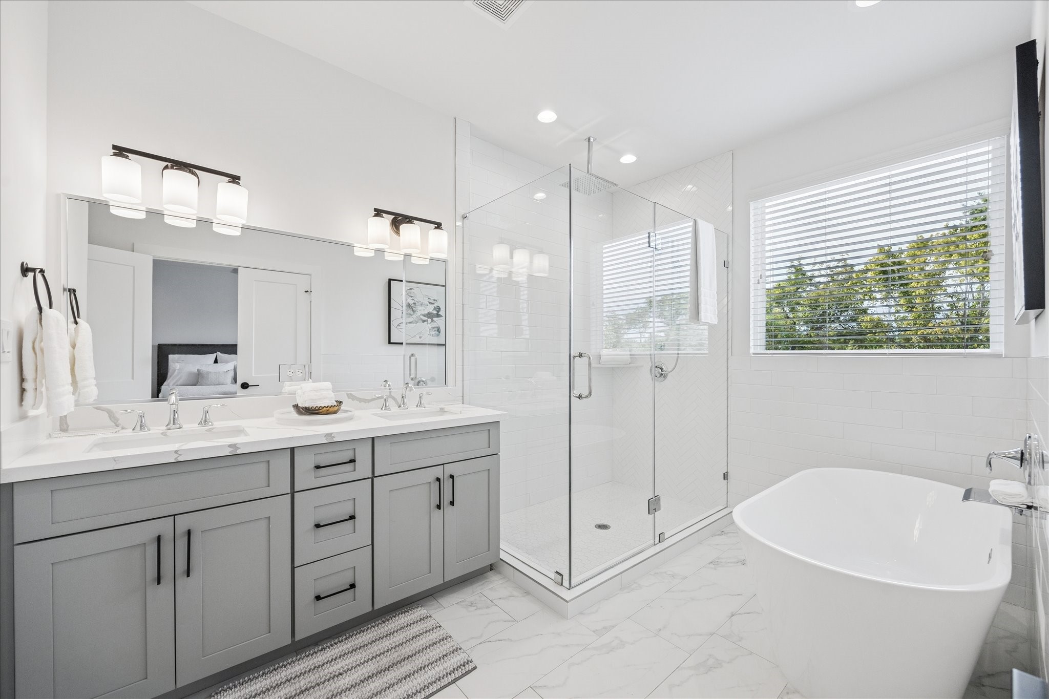 1830 West Tidwell Road Houston, TX 77091 - Photo 27 of 46 Photos are of the model home within the community * not of actual home*