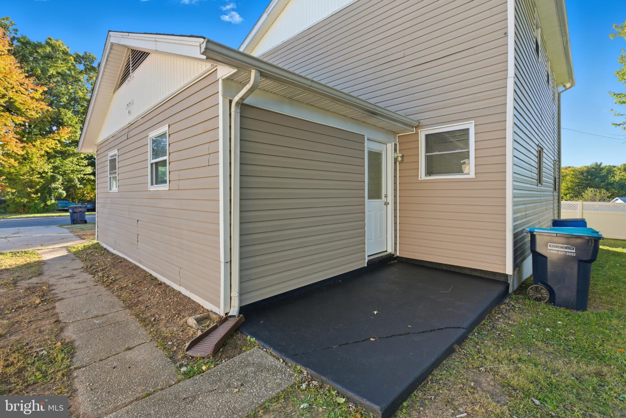 1826 Hanson Road Edgewood, MD 21040 - Photo 20 of 22 a view of a small house with backyard