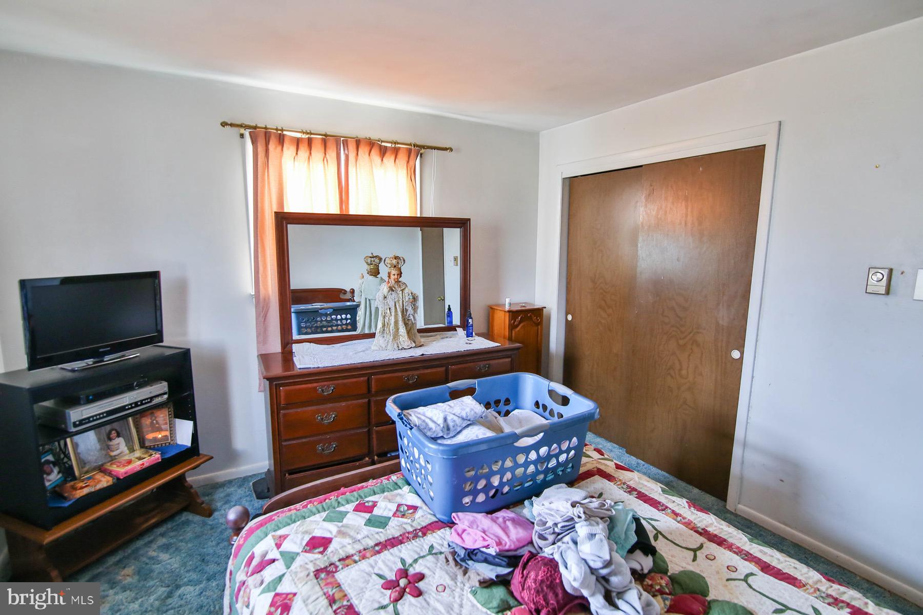 2004 Corning Road Palm, PA 18070 - Photo 11 of 14 Gallery Image 11