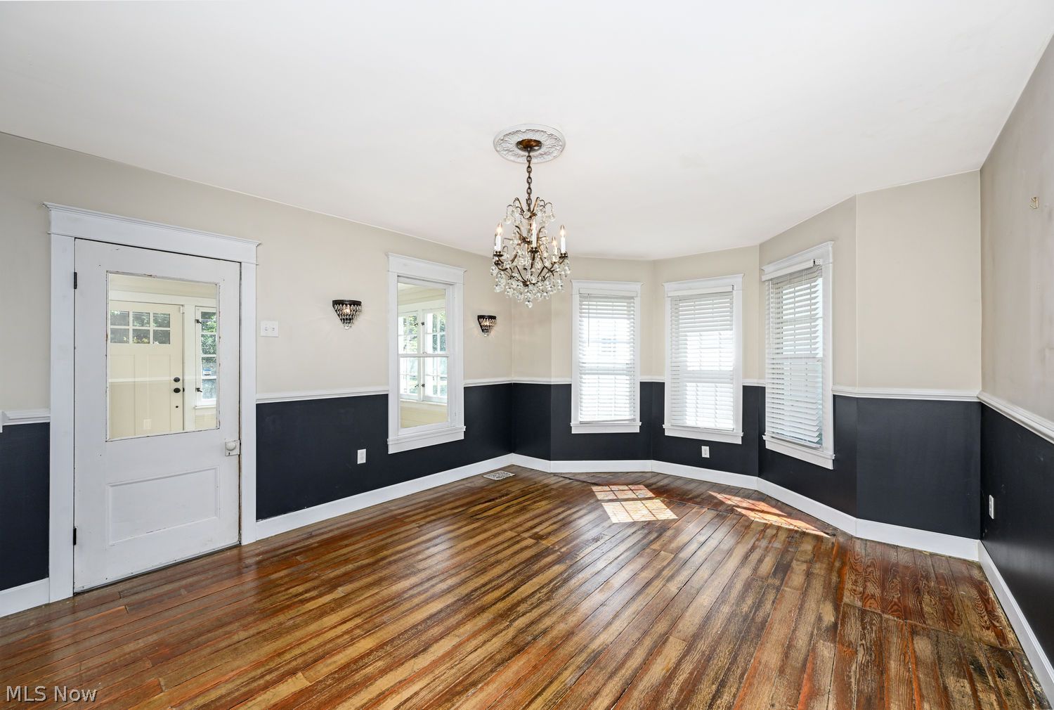 302 Merriman Road Akron, OH 44303 - Photo 9 of 31 Gallery Image 9