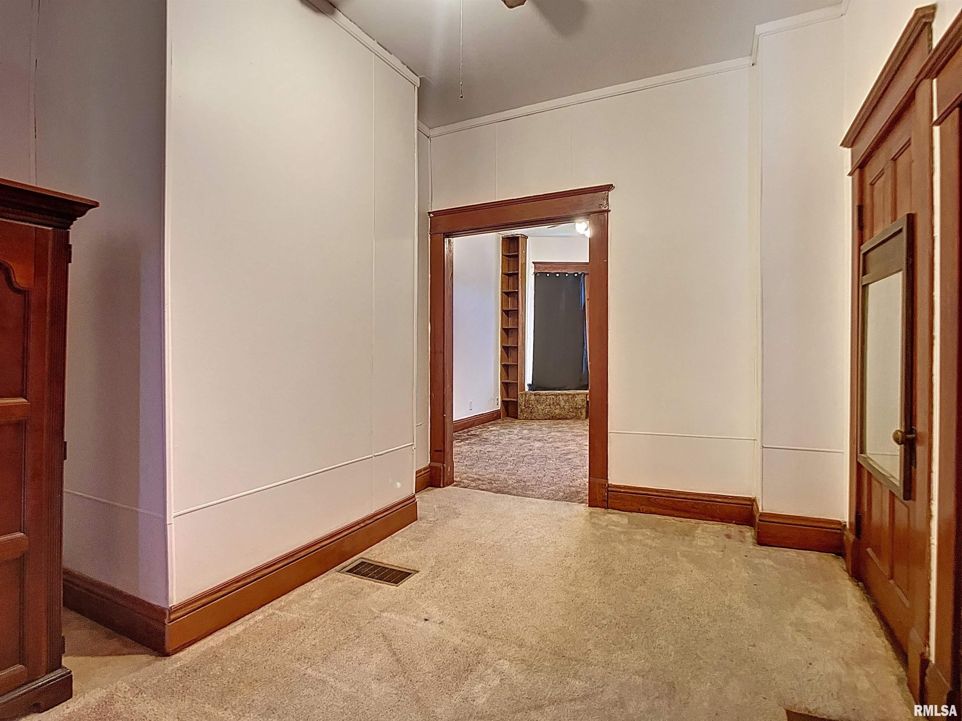 3110 Telegraph Road Davenport, IA 52804 - Photo 12 of 26 Gallery Image 12