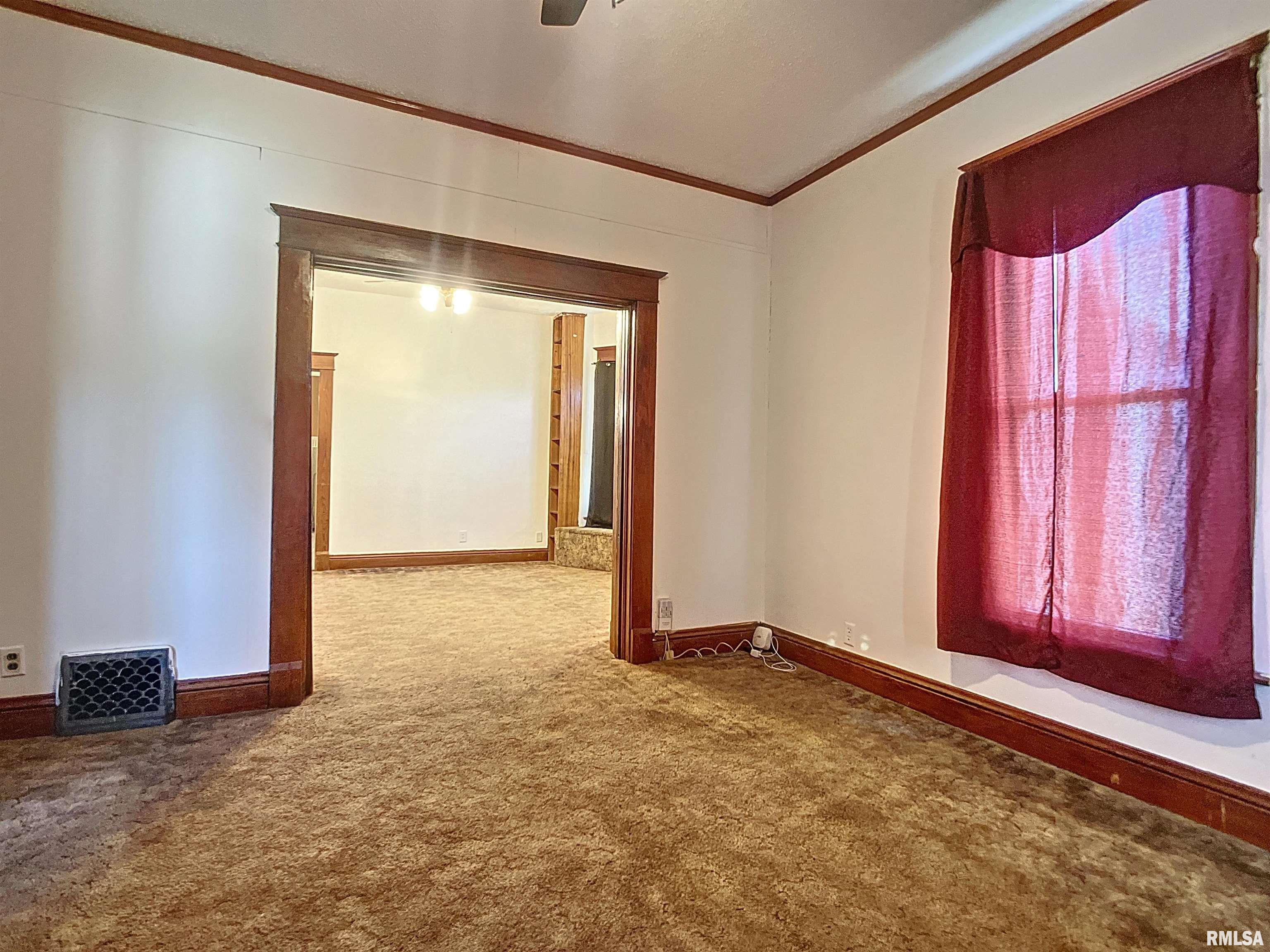 3110 Telegraph Road Davenport, IA 52804 - Photo 6 of 26 Gallery Image 6