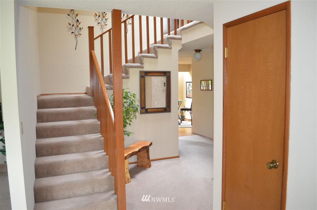 1934 Rice Road Chehalis, WA 98532 - Photo 2 of 15 a view of an entryway with staircase