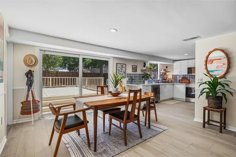 $468,000 | 3174 Peachtree Street, Sarasota, FL 34231