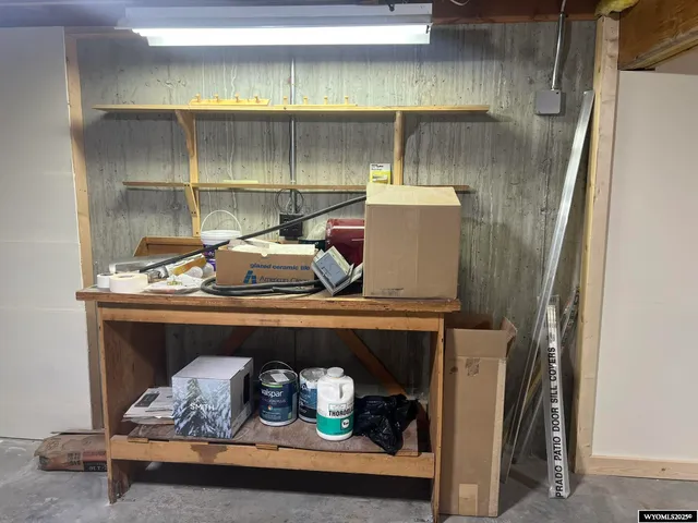 $650,000 | 5 Black Bear Road, Pinedale, WY 82941