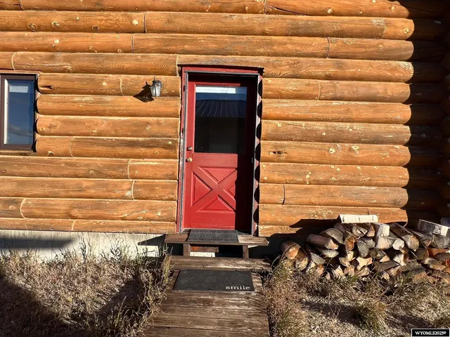 $650,000 | 5 Black Bear Road, Pinedale, WY 82941