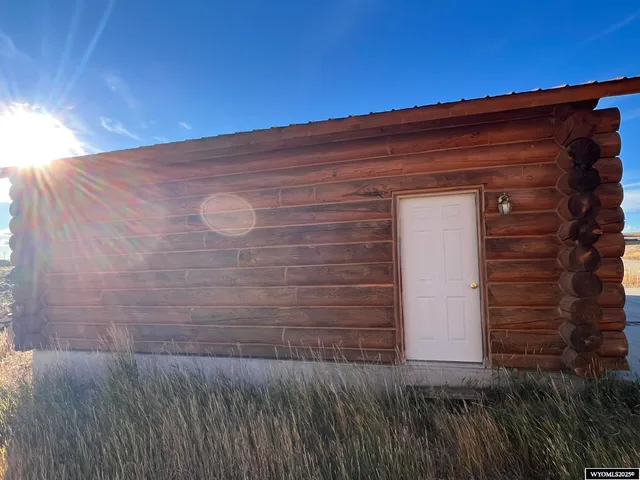 $650,000 | 5 Black Bear Road, Pinedale, WY 82941