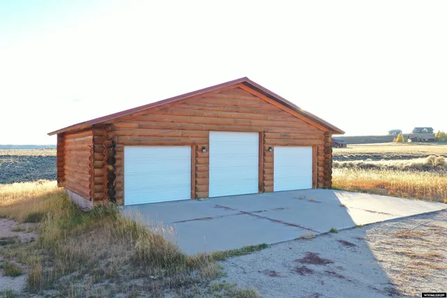 $650,000 | 5 Black Bear Road, Pinedale, WY 82941