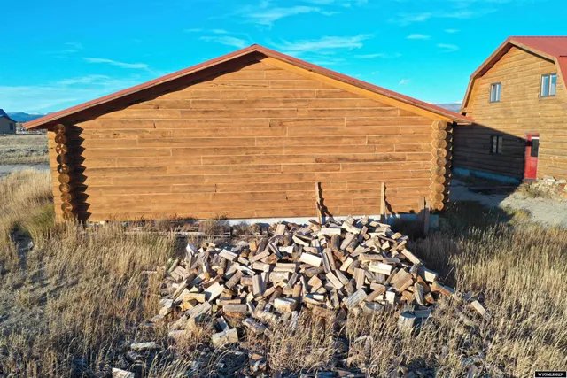 $650,000 | 5 Black Bear Road, Pinedale, WY 82941