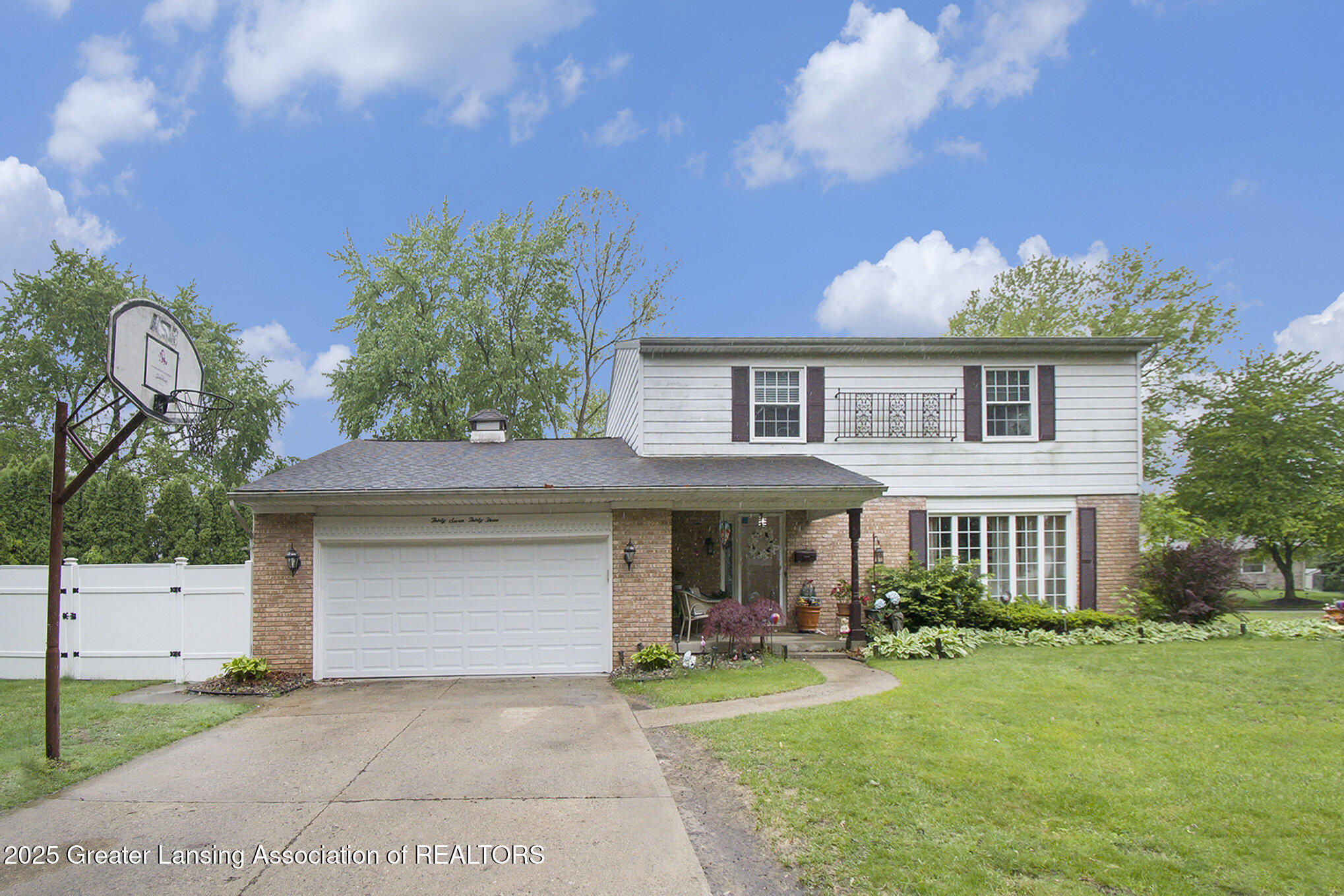 3733 Colchester Road Lansing, MI 48906 - Photo 1 of 39 001__ndp7694_112