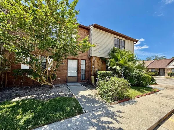 $1,750 | 3416 Sunrise Villas Court North, Tampa, FL 33614
