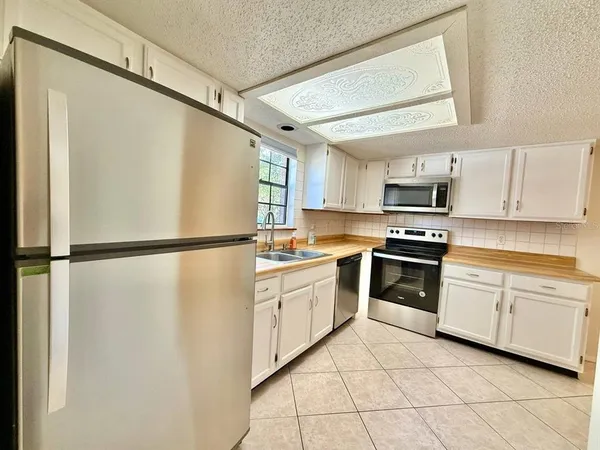$1,750 | 3416 Sunrise Villas Court North, Tampa, FL 33614
