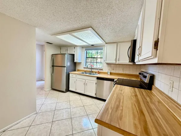 $1,750 | 3416 Sunrise Villas Court North, Tampa, FL 33614