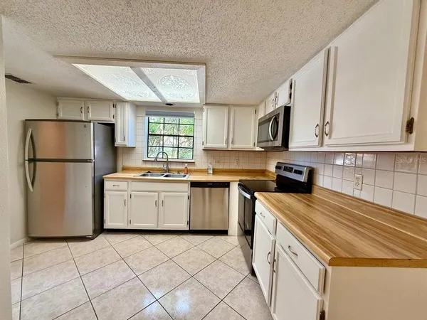 $1,750 | 3416 Sunrise Villas Court North, Tampa, FL 33614