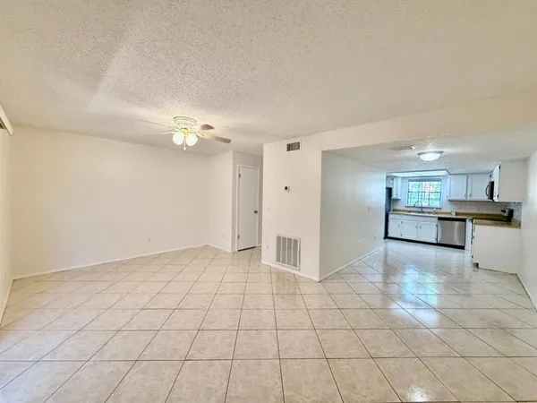 $1,750 | 3416 Sunrise Villas Court North, Tampa, FL 33614