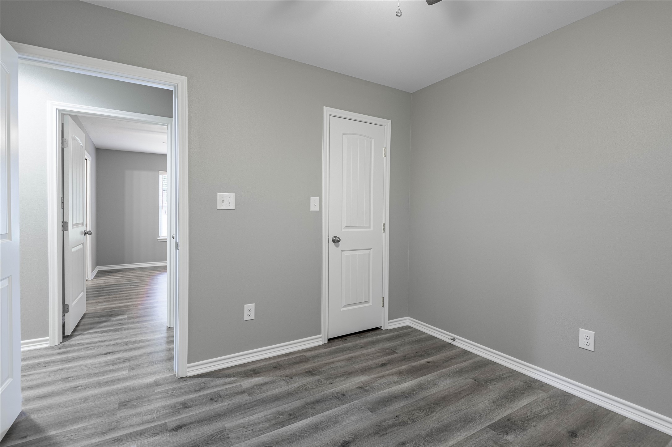 499 Pecan Onalaska, TX 77360 - Photo 19 of 30 wooden floor & windows in a room