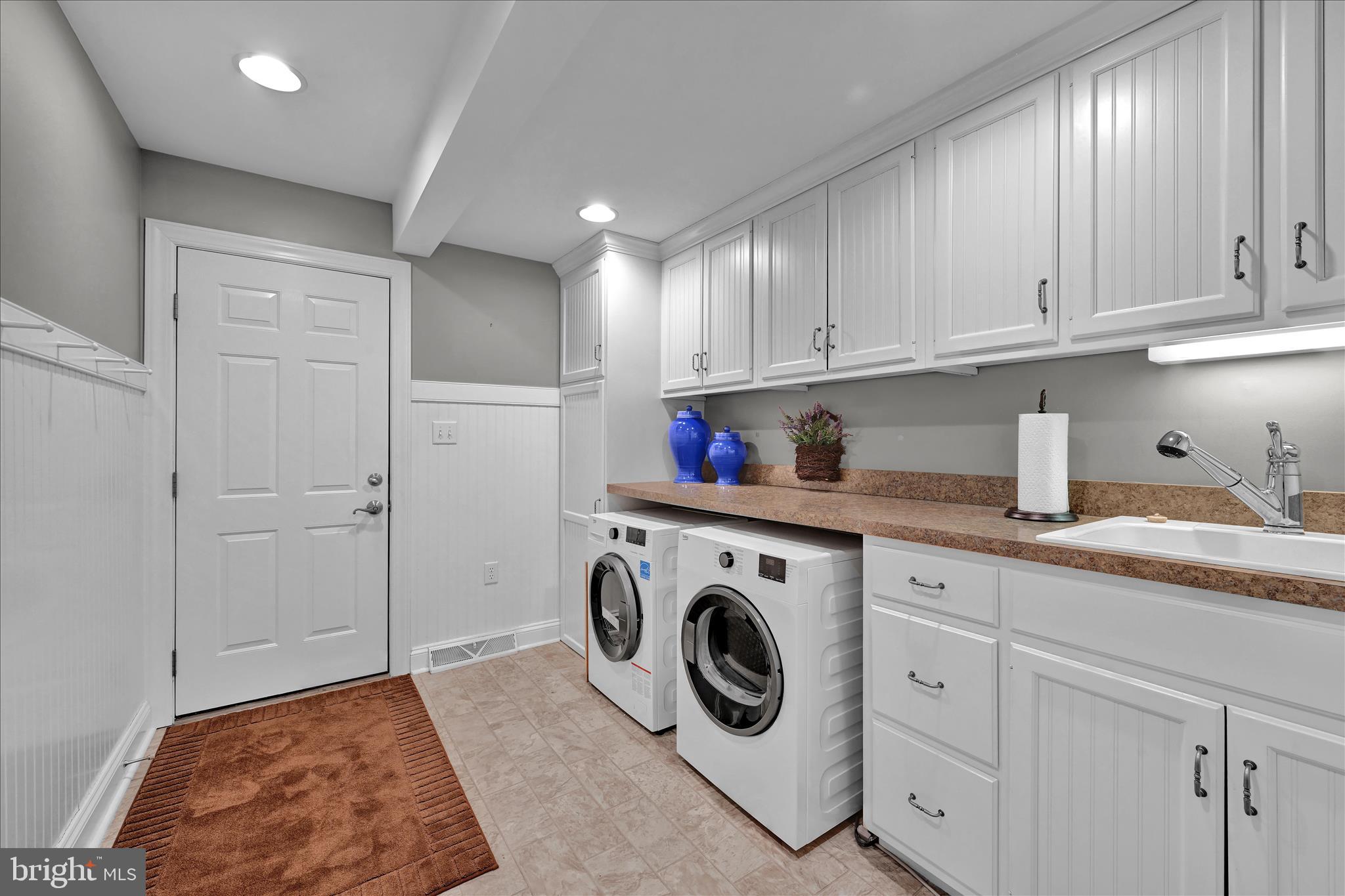 826 Blue Grass Road Lancaster, PA 17601 - Photo 20 of 43 Main Level Laundry/Mud Room Off Garage