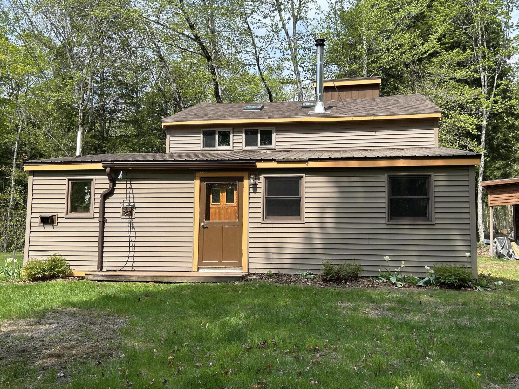 84 Bunker Road Charleston, ME 04422 - Photo 2 of 39 IMG_6286