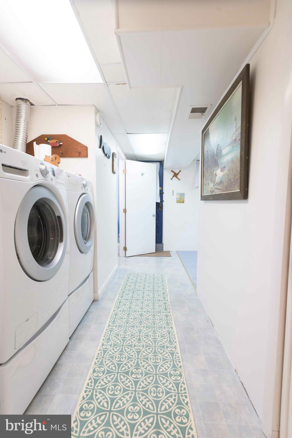 6420 Pinehurst Road Baltimore, MD 21212 - Photo 25 of 30 a view of utility room