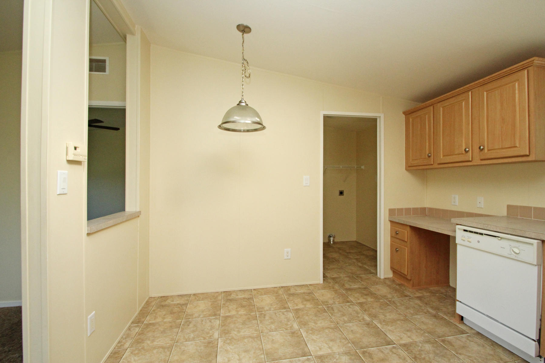 22183 Sunshine Way Redding, CA 96003 - Photo 20 of 28 Dining Area