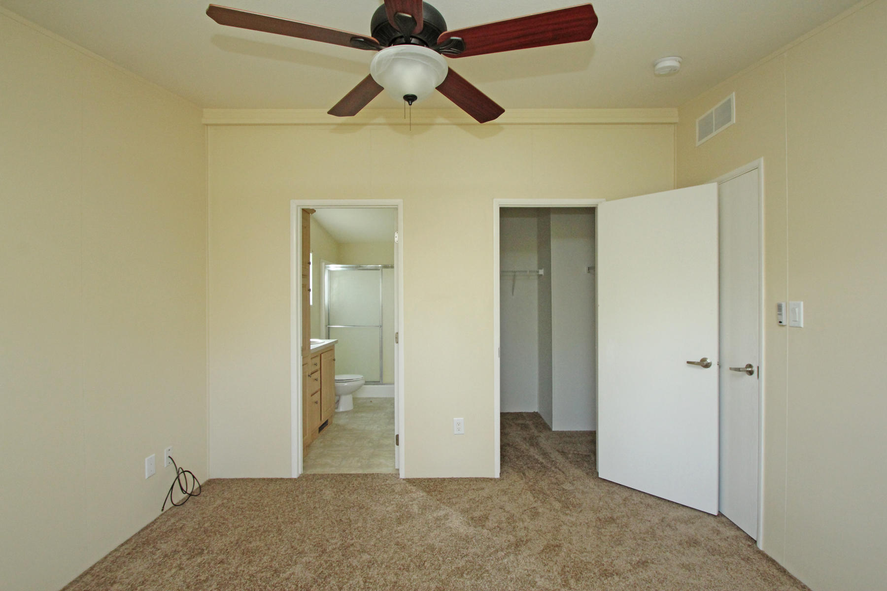 22183 Sunshine Way Redding, CA 96003 - Photo 23 of 28 Master Bedroom