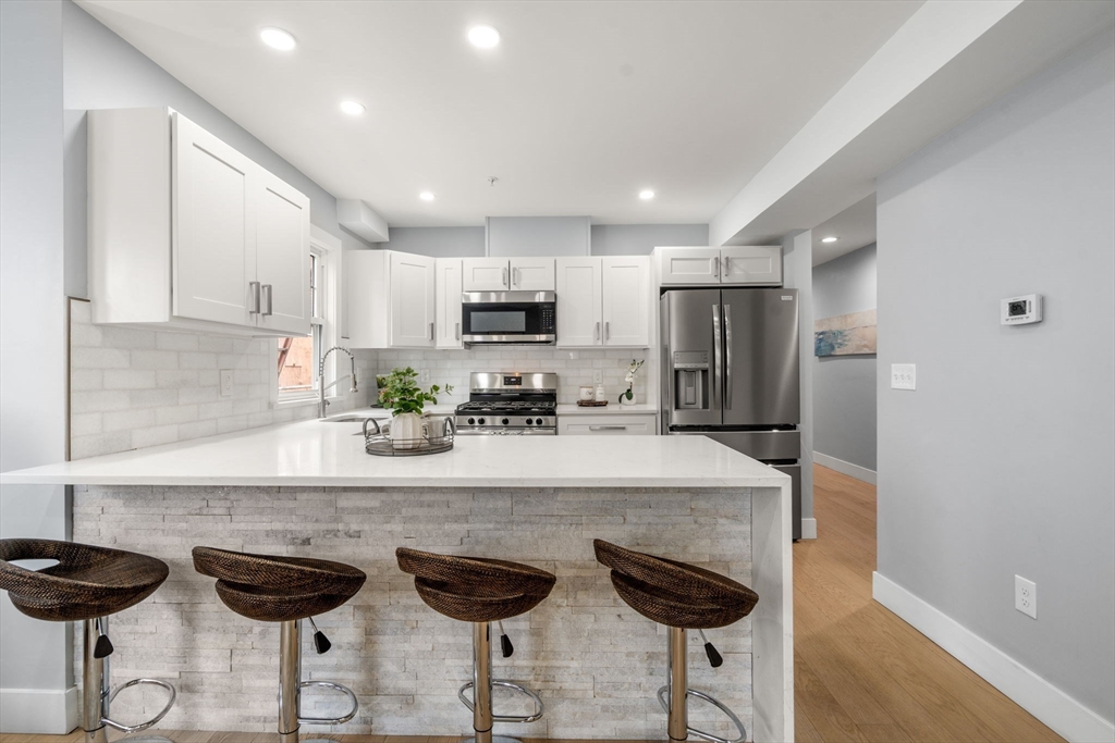 679 Columbia Road, Unit 3 Boston, MA 02125 - Photo 6 of 11