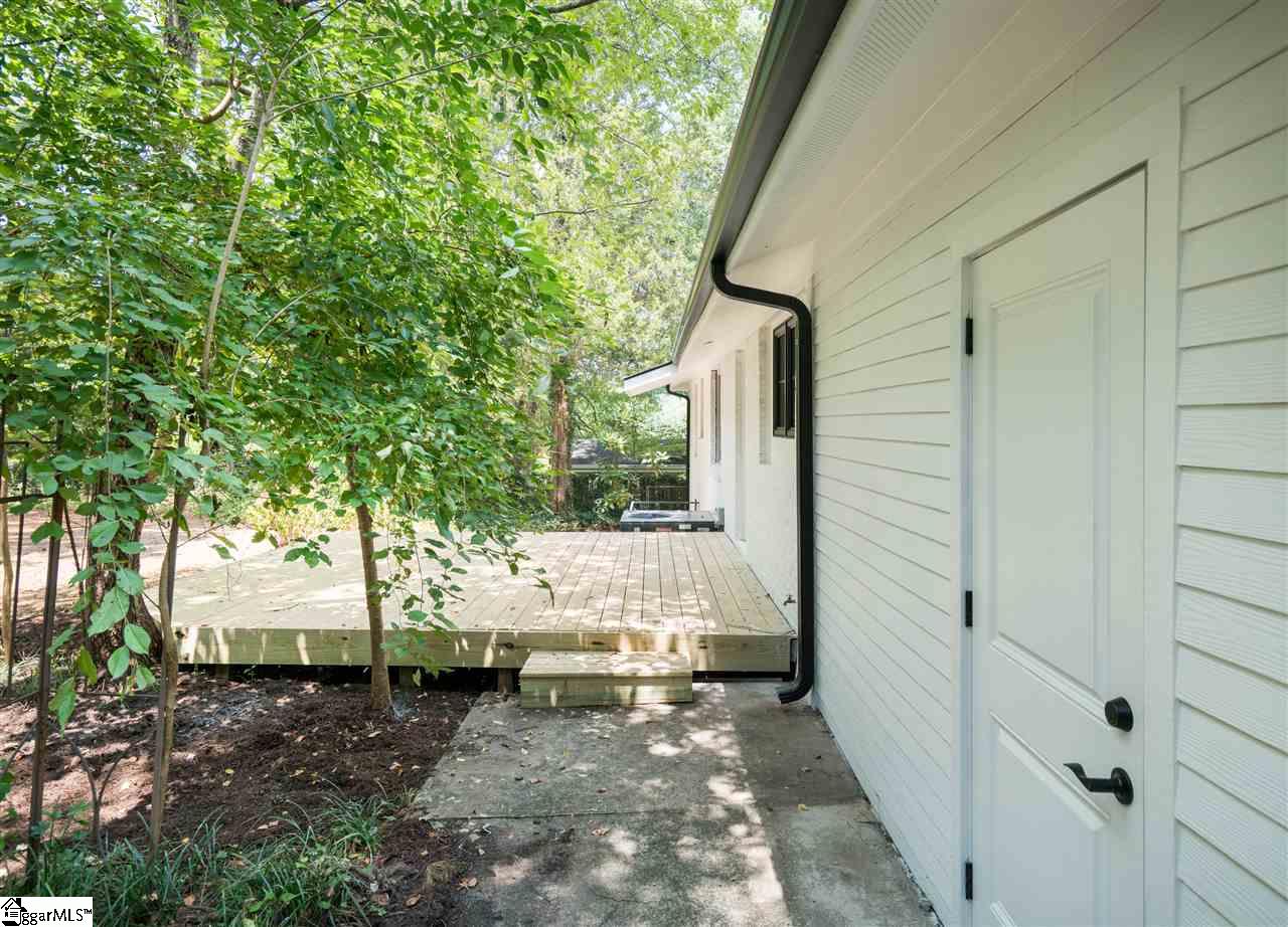 9 Batesview Drive Greenville, SC 29607 - Photo 23 of 24 Gallery Image 23