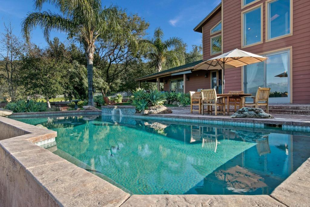 589 Anderson Road Alpine, CA 91901 - Photo 2 of 54 a front view of a house with garden