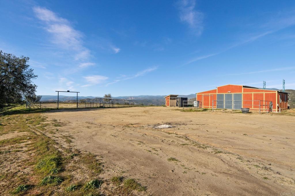 589 Anderson Road Alpine, CA 91901 - Photo 6 of 54