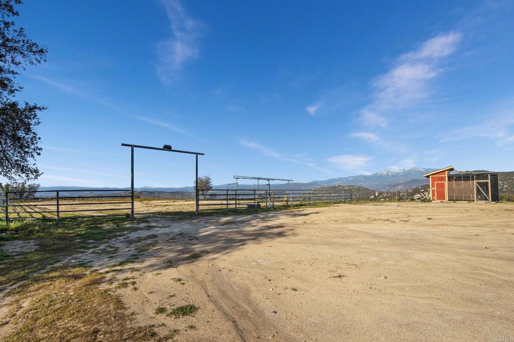 589 Anderson Road Alpine, CA 91901 - Photo 8 of 54 a view of a ocean view