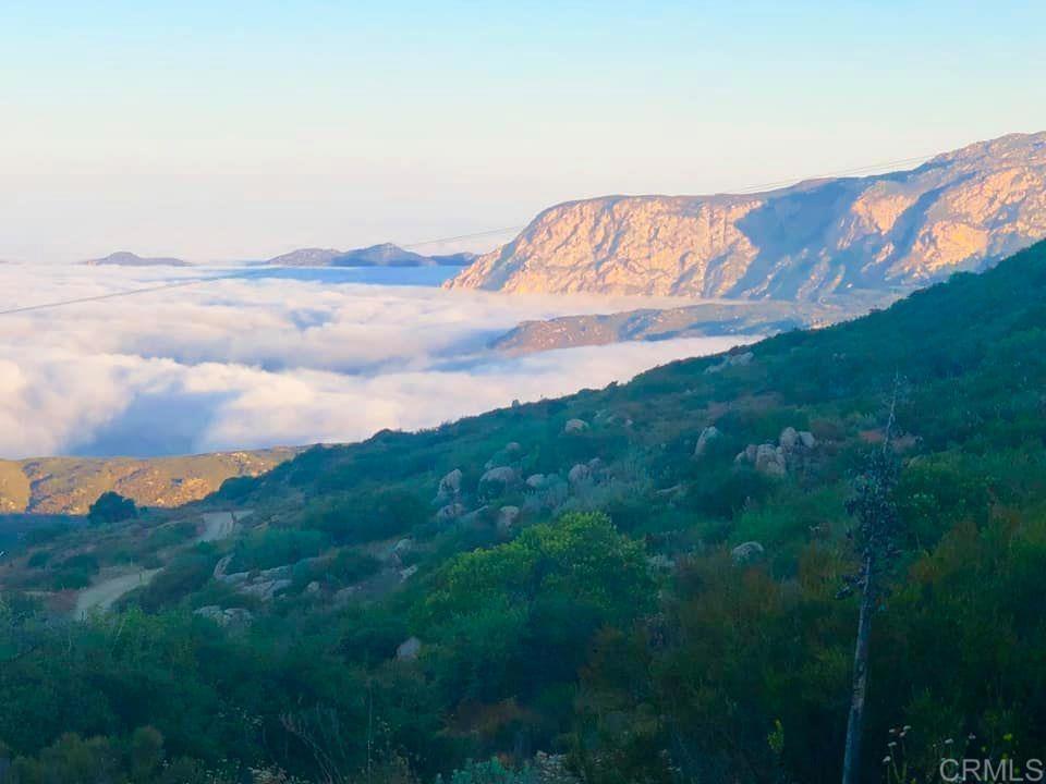 589 Anderson Road Alpine, CA 91901 - Photo 9 of 54 a view of outside area