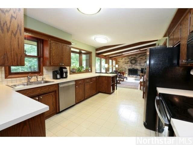 20755 Garden Road Shorewood, MN 55331 - Photo 5 of 18 Gallery Image 5