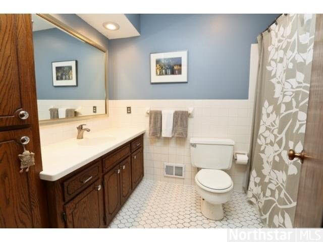 20755 Garden Road Shorewood, MN 55331 - Photo 10 of 18 Gallery Image 10