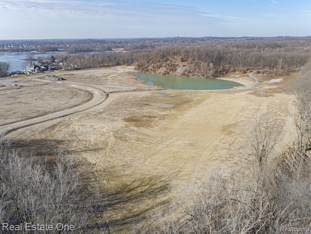 5 Park Ridge Road Oxford, MI 48371 - Photo 9 of 26 Gallery Image 9