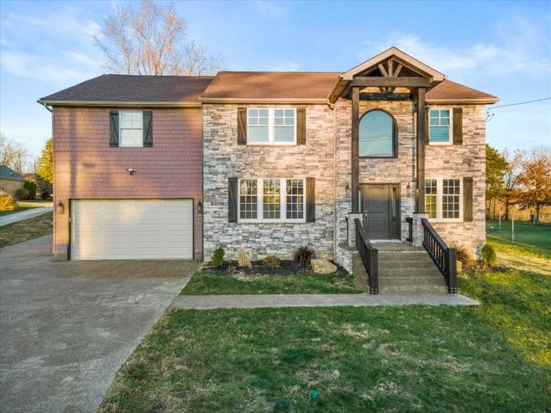407 Center Grange Road Monaca, PA 15061 - Photo 1 of 23 407 Center Grange rd.