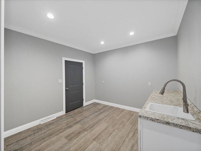 407 Center Grange Road Monaca, PA 15061 - Photo 15 of 23 Gallery Image 15